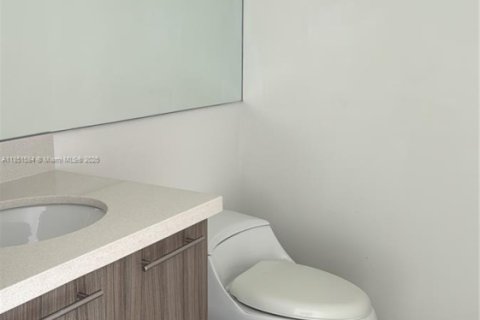 Copropriété à vendre à Miami Beach, Floride: 3 chambres, 121.14 m2 № 1858937 - photo 17