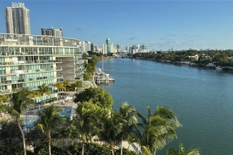 Copropriété à vendre à Miami Beach, Floride: 3 chambres, 121.14 m2 № 1858937 - photo 1