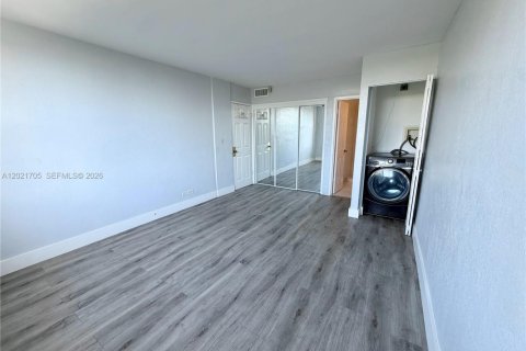 Condo à North Miami Beach, Floride, 2 chambres № 2145775