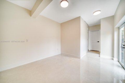 House in Palmetto Bay, Florida 4 bedrooms, 196.3 sq.m. № 2070859 - photo 27