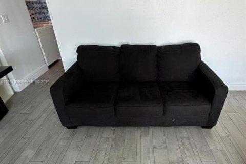 Купить кондоминиум в Майами-Бич, Флорида 44.31м2, № 2049599 - фото 6