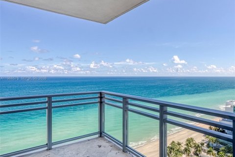 Copropriété à vendre à Hollywood, Floride: 3 chambres, 232.26 m2 № 2031606 - photo 2