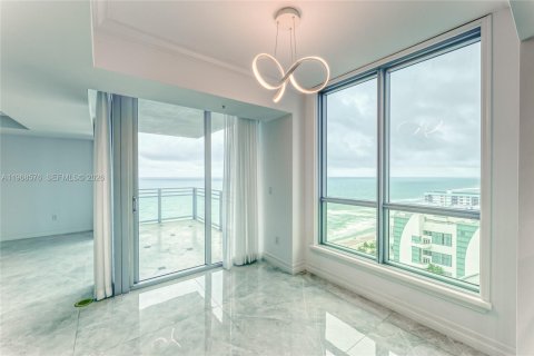 Copropriété à vendre à Hollywood, Floride: 3 chambres, 232.26 m2 № 2031606 - photo 12