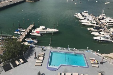 Condominio en venta en North Bay Village, Florida, 40.23 m2 № 1979358 - foto 1