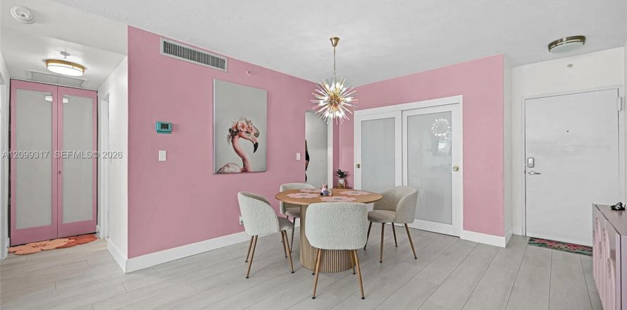 Condo in Hollywood, Florida, 1 bedroom № 2397438