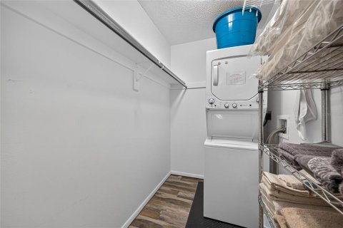 Copropriété à vendre à Sarasota, Floride: 2 chambres, 94.39 m2 № 2424213 - photo 30