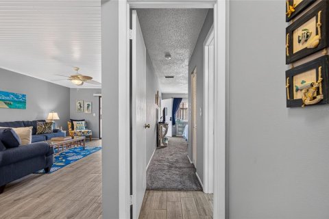 Copropriété à vendre à Sarasota, Floride: 2 chambres, 94.39 m2 № 2424213 - photo 22