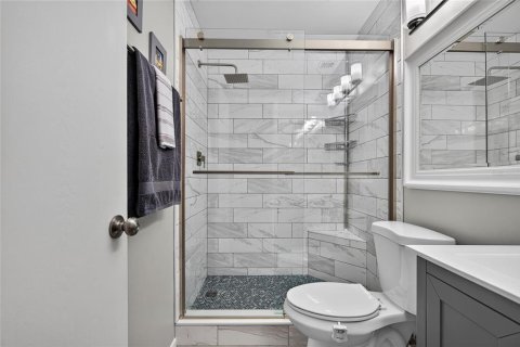 Copropriété à vendre à Sarasota, Floride: 2 chambres, 94.39 m2 № 2424213 - photo 27