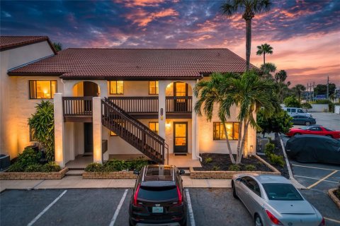 Copropriété à vendre à Sarasota, Floride: 2 chambres, 94.39 m2 № 2424213 - photo 4