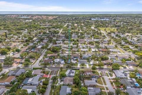House in Cutler Bay, Florida 3 bedrooms, 138.8 sq.m. № 1784170 - photo 24