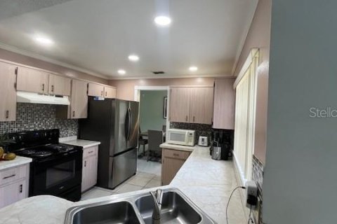 House in Orlando, Florida 4 bedrooms, 169.83 sq.m. № 1880784 - photo 20