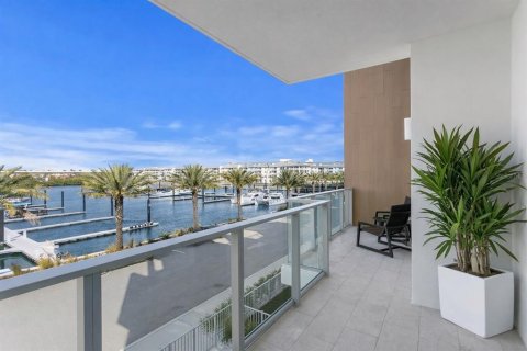 Touwnhouse à vendre à Tampa, Floride: 4 chambres, 263.56 m2 № 2103566 - photo 19