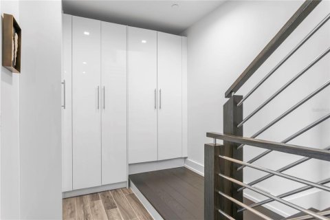 Touwnhouse à vendre à Tampa, Floride: 4 chambres, 263.56 m2 № 2103566 - photo 20