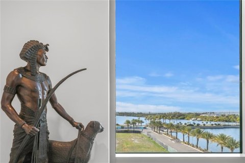 Touwnhouse à vendre à Tampa, Floride: 4 chambres, 263.56 m2 № 2103566 - photo 28
