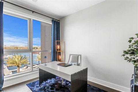 Touwnhouse à vendre à Tampa, Floride: 4 chambres, 263.56 m2 № 2103566 - photo 26