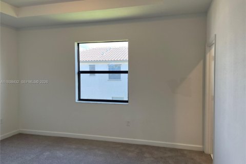 House in Homestead, Florida 3 bedrooms, 137.77 sq.m. № 2002491 - photo 22