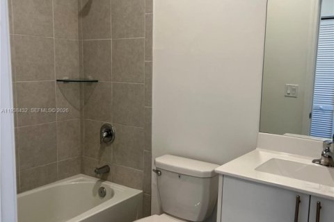 House in Homestead, Florida 3 bedrooms, 137.77 sq.m. № 2002491 - photo 19