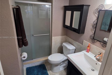 Copropriété à vendre à Weston, Floride: 2 chambres, 114.36 m2 № 1994699 - photo 12