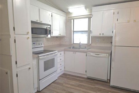Appartement à louer à Zephyrhills, Floride: 2 chambres, 89.19 m2 № 1895006 - photo 10