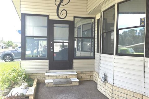 Appartement à louer à Zephyrhills, Floride: 2 chambres, 89.19 m2 № 1895006 - photo 3