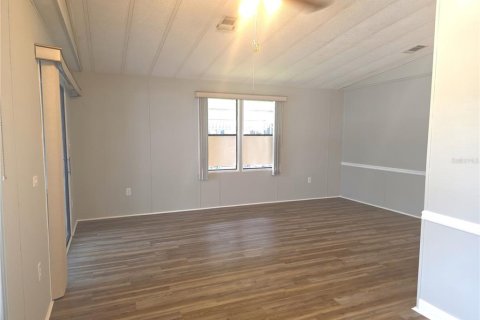 Appartement à louer à Zephyrhills, Floride: 2 chambres, 89.19 m2 № 1895006 - photo 15