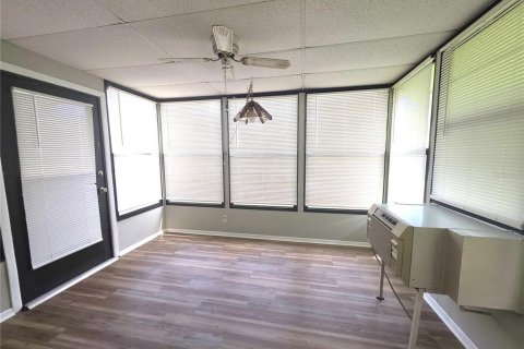 Appartement à louer à Zephyrhills, Floride: 2 chambres, 89.19 m2 № 1895006 - photo 30