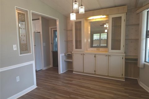 Appartement à louer à Zephyrhills, Floride: 2 chambres, 89.19 m2 № 1895006 - photo 6
