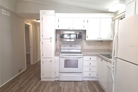 Appartement à louer à Zephyrhills, Floride: 2 chambres, 89.19 m2 № 1895006 - photo 11