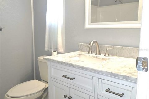 Appartement à louer à Zephyrhills, Floride: 2 chambres, 89.19 m2 № 1895006 - photo 18