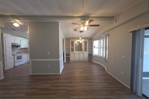 Appartement à louer à Zephyrhills, Floride: 2 chambres, 89.19 m2 № 1895006 - photo 28