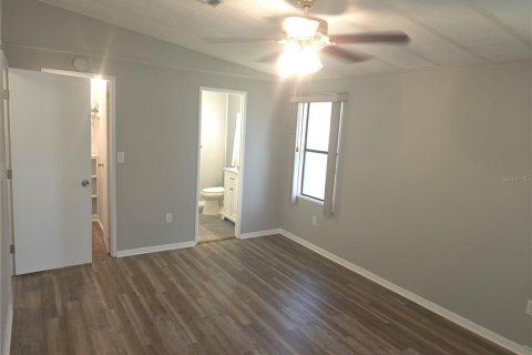 Appartement à louer à Zephyrhills, Floride: 2 chambres, 89.19 m2 № 1895006 - photo 19