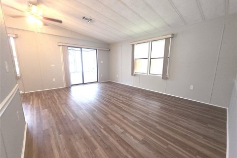 Appartement à louer à Zephyrhills, Floride: 2 chambres, 89.19 m2 № 1895006 - photo 16