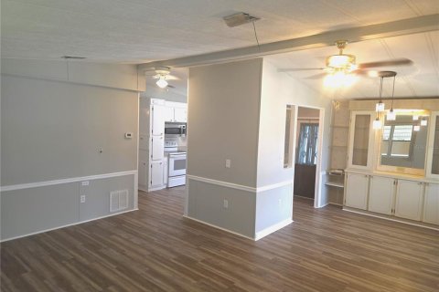 Appartement à louer à Zephyrhills, Floride: 2 chambres, 89.19 m2 № 1895006 - photo 13