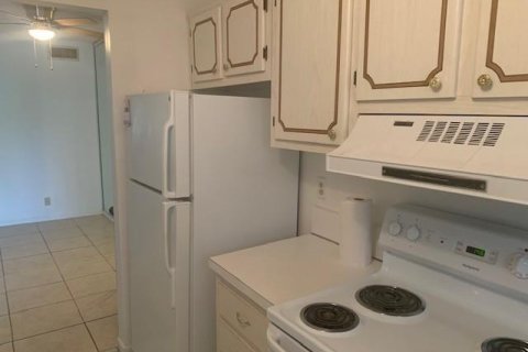 Condominio en venta en Hallandale Beach, Florida, 1 dormitorio, 65.03 m2 № 2261607 - foto 2