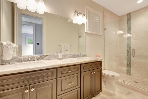 House in Delray Beach, Florida 4 bedrooms, 247.12 sq.m. № 2175925 - photo 29