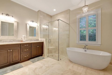 House in Delray Beach, Florida 4 bedrooms, 247.12 sq.m. № 2175925 - photo 16
