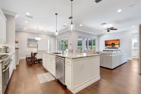 House in Delray Beach, Florida 4 bedrooms, 247.12 sq.m. № 2175925 - photo 10