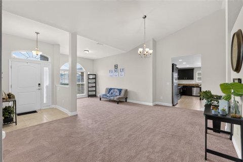 House in Ocala, Florida 4 bedrooms, 274.06 sq.m. № 2227172 - photo 9