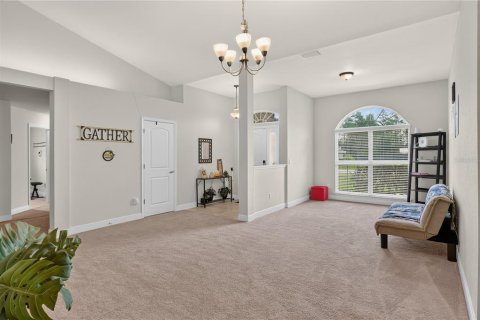 House in Ocala, Florida 4 bedrooms, 274.06 sq.m. № 2227172 - photo 10