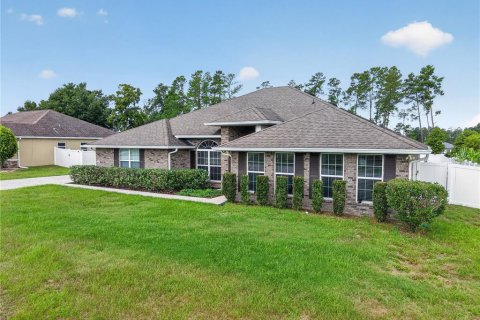 House in Ocala, Florida 4 bedrooms, 274.06 sq.m. № 2227172 - photo 2