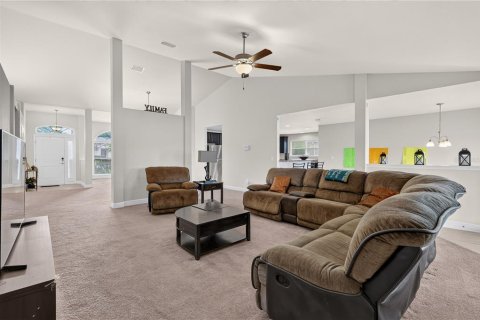 House in Ocala, Florida 4 bedrooms, 274.06 sq.m. № 2227172 - photo 15