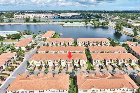 Townhouse in Pompano Beach, Florida 3 bedrooms, 131.92 sq.m. № 1922054 - photo 30