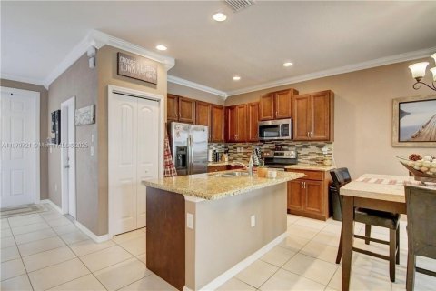 Townhouse in Pompano Beach, Florida 3 bedrooms, 131.92 sq.m. № 1922054 - photo 4