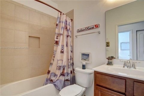 Townhouse in Pompano Beach, Florida 3 bedrooms, 131.92 sq.m. № 1922054 - photo 21