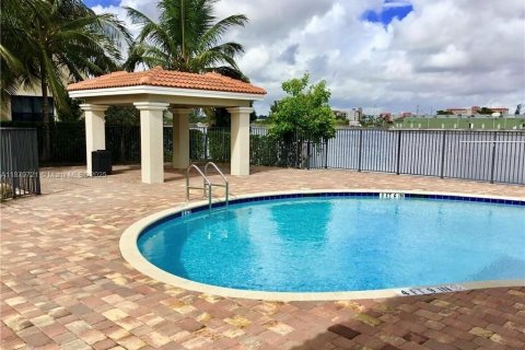 Townhouse in Pompano Beach, Florida 3 bedrooms, 131.92 sq.m. № 1922054 - photo 25