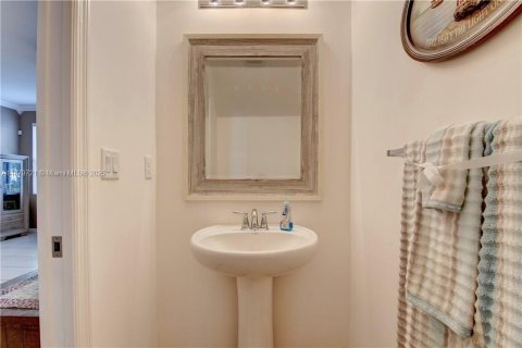 Townhouse in Pompano Beach, Florida 3 bedrooms, 131.92 sq.m. № 1922054 - photo 11