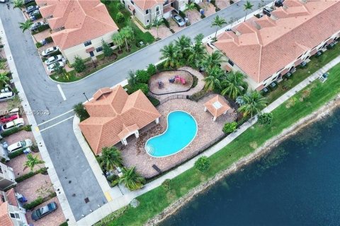 Townhouse in Pompano Beach, Florida 3 bedrooms, 131.92 sq.m. № 1922054 - photo 29