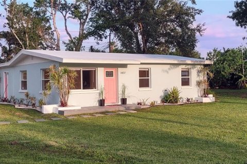 Villa ou maison à vendre à Punta Gorda, Floride: 3 chambres, 85.47 m2 № 1807000 - photo 1