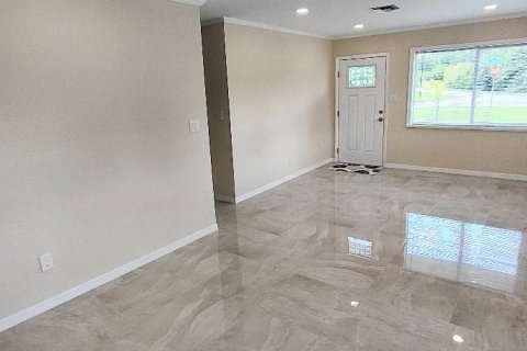 Villa ou maison à vendre à Punta Gorda, Floride: 3 chambres, 85.47 m2 № 1807000 - photo 6