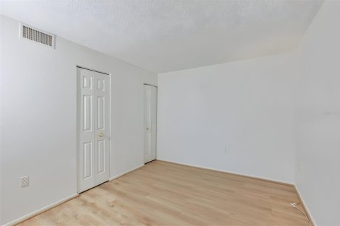 Condo in Bradenton, Florida, 2 bedrooms  № 2218259 - photo 8